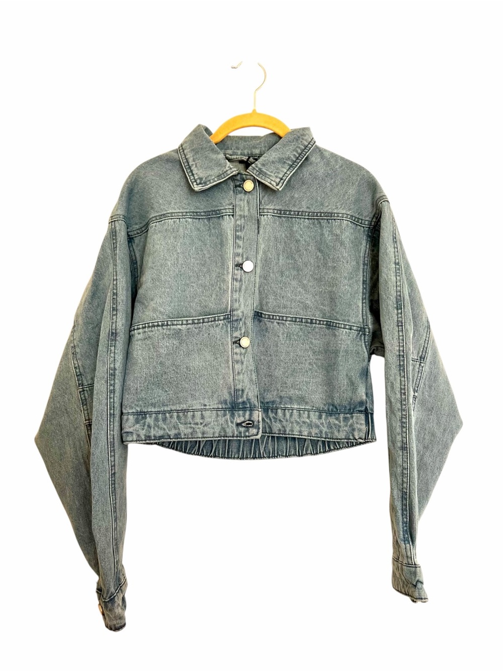 🦋Blank NYC Light Washed Blue Crop Denim Jacket
